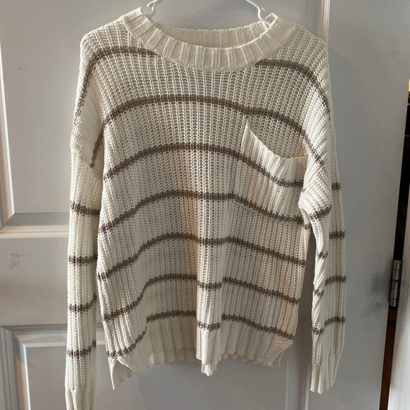 American Eagle Outfitters Sweaters - Women’s American Eagle Sweater